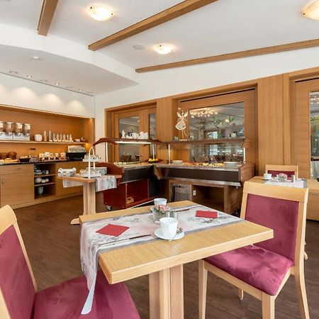 Hotel Roessle Berneck Altensteig Buitenkant foto
