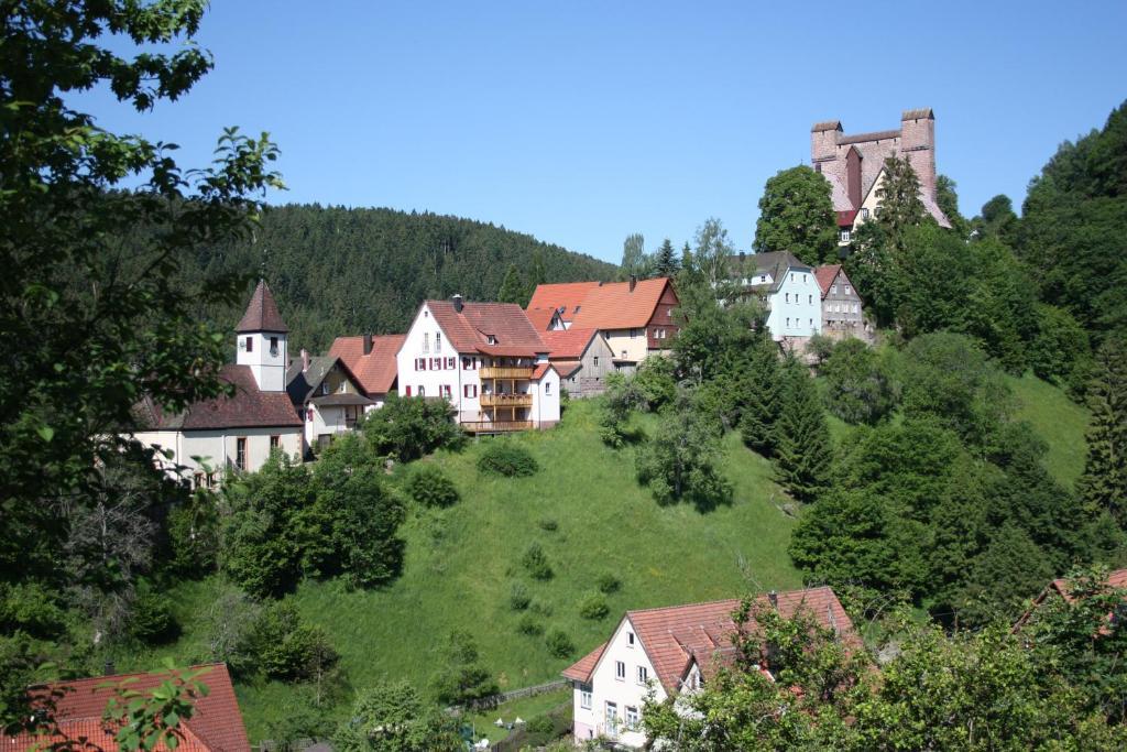 Hotel Roessle Berneck Altensteig Buitenkant foto
