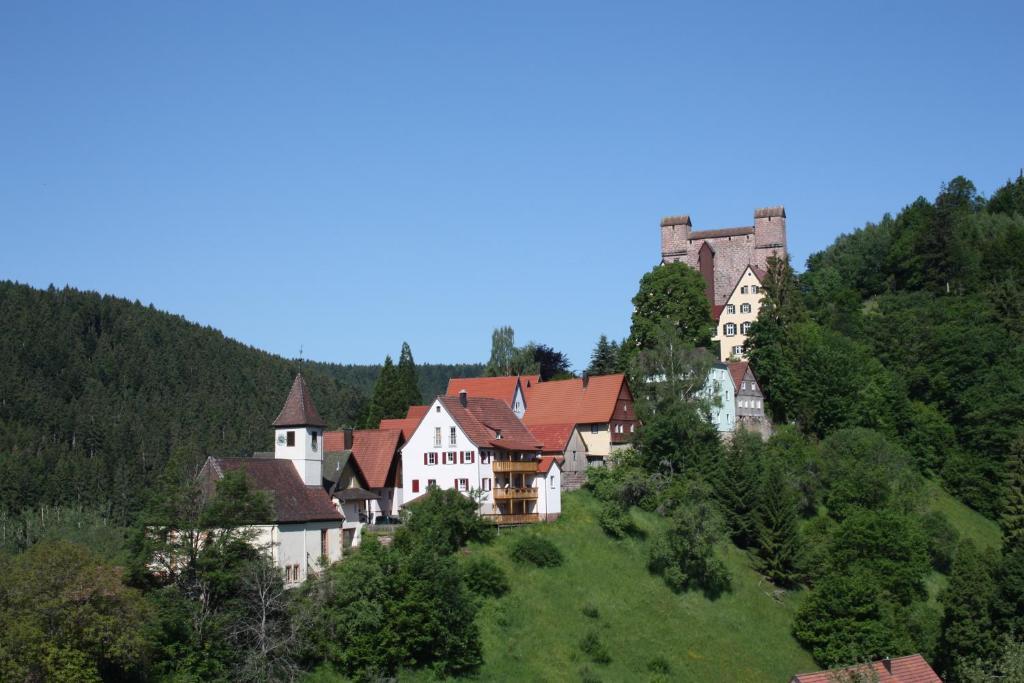 Hotel Roessle Berneck Altensteig Buitenkant foto