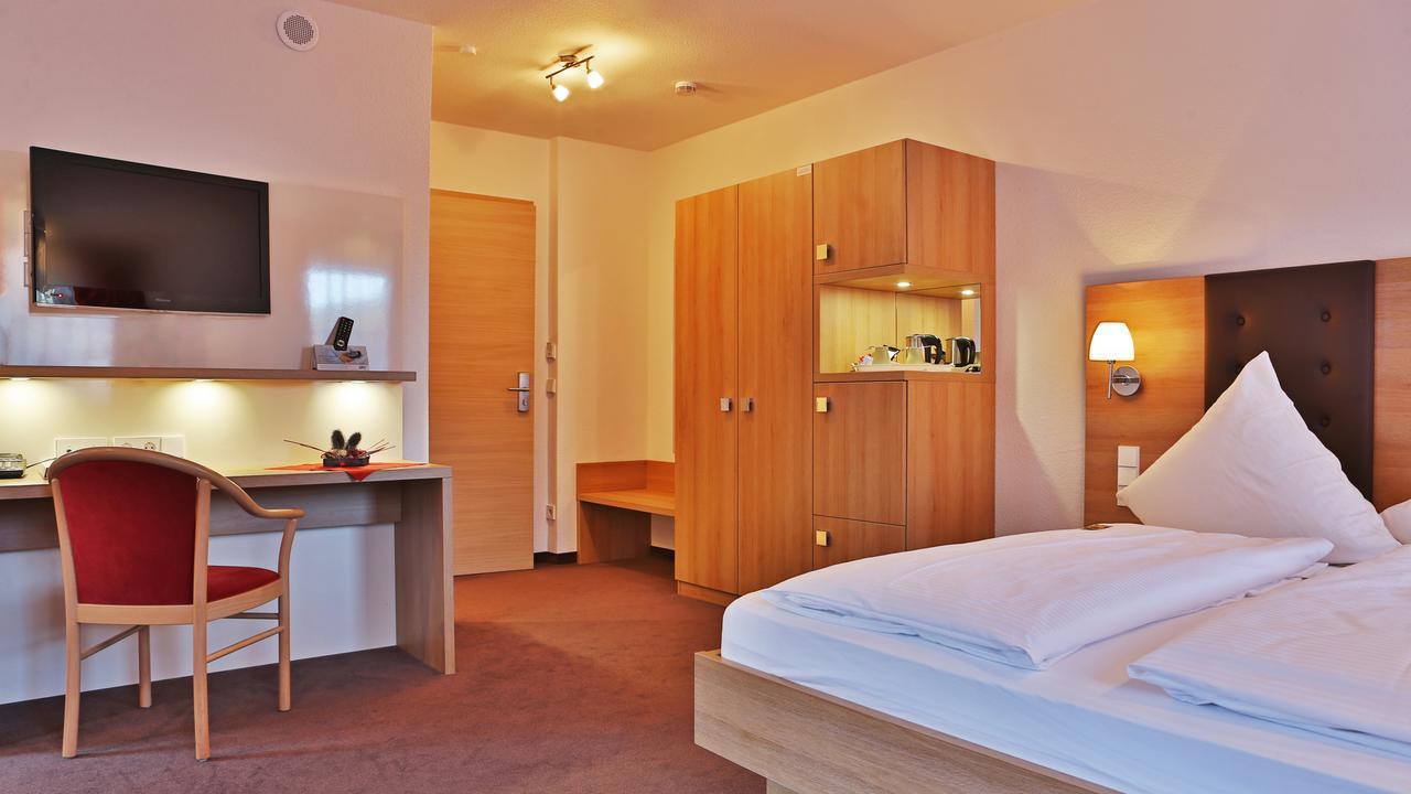 Hotel Roessle Berneck Altensteig Buitenkant foto